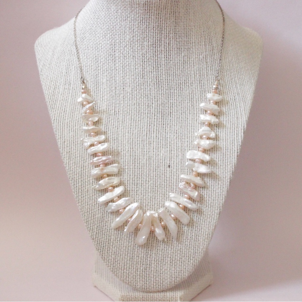 Handmade Women’s White and Pink Shell Bead Midlength Necklace